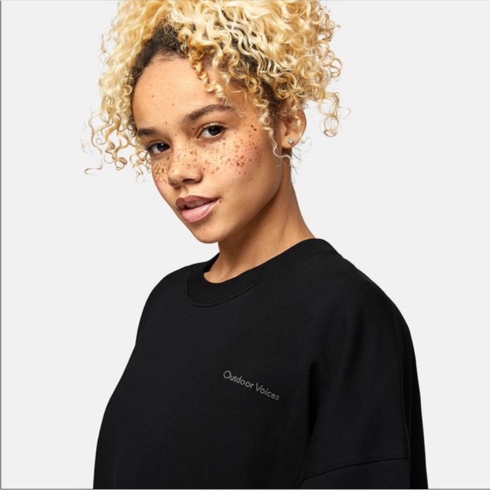 🗽Outdoor Voices Logo Women's Sweater